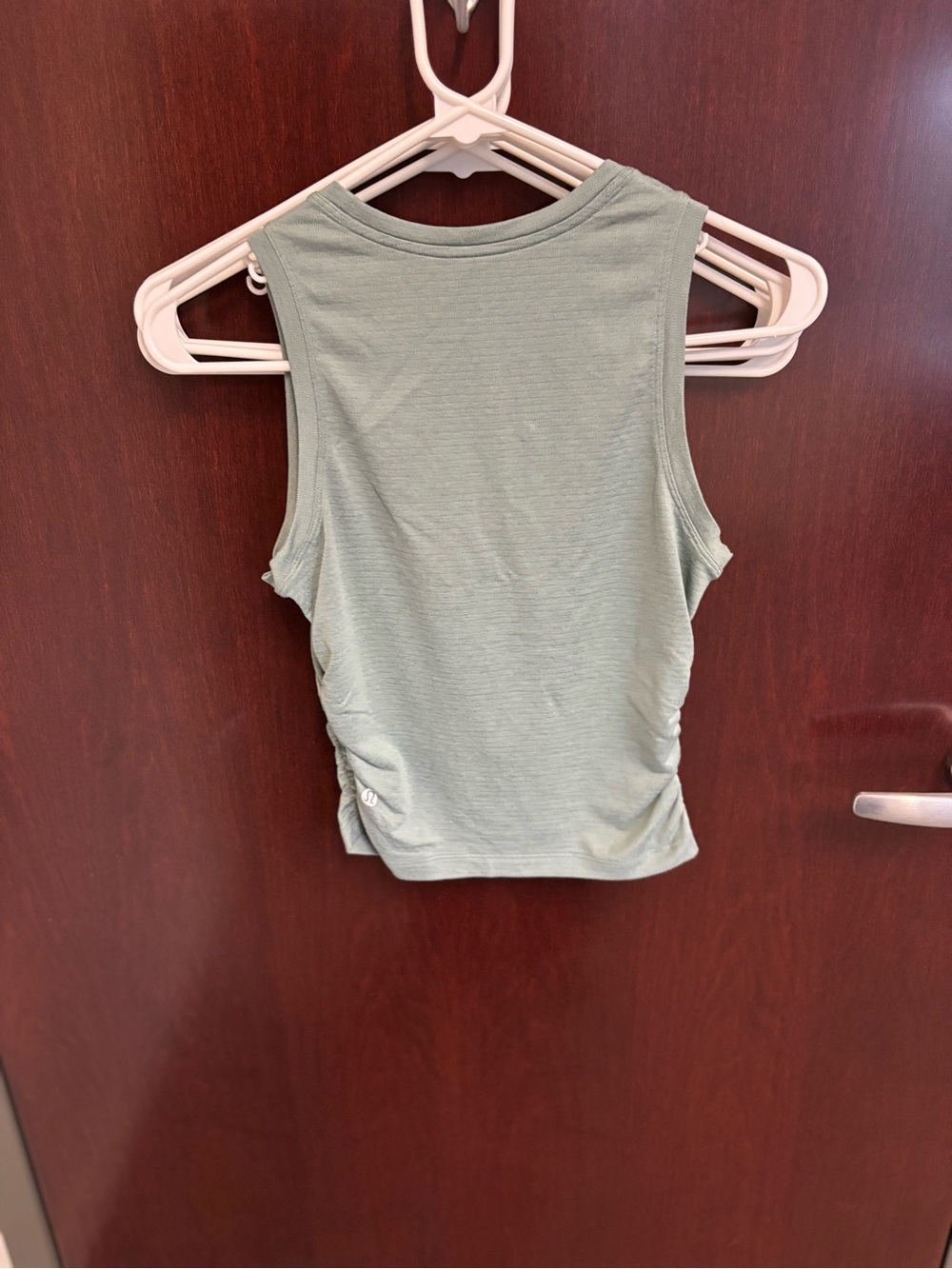 Lululemon license to train tank - Picture 2 of 2